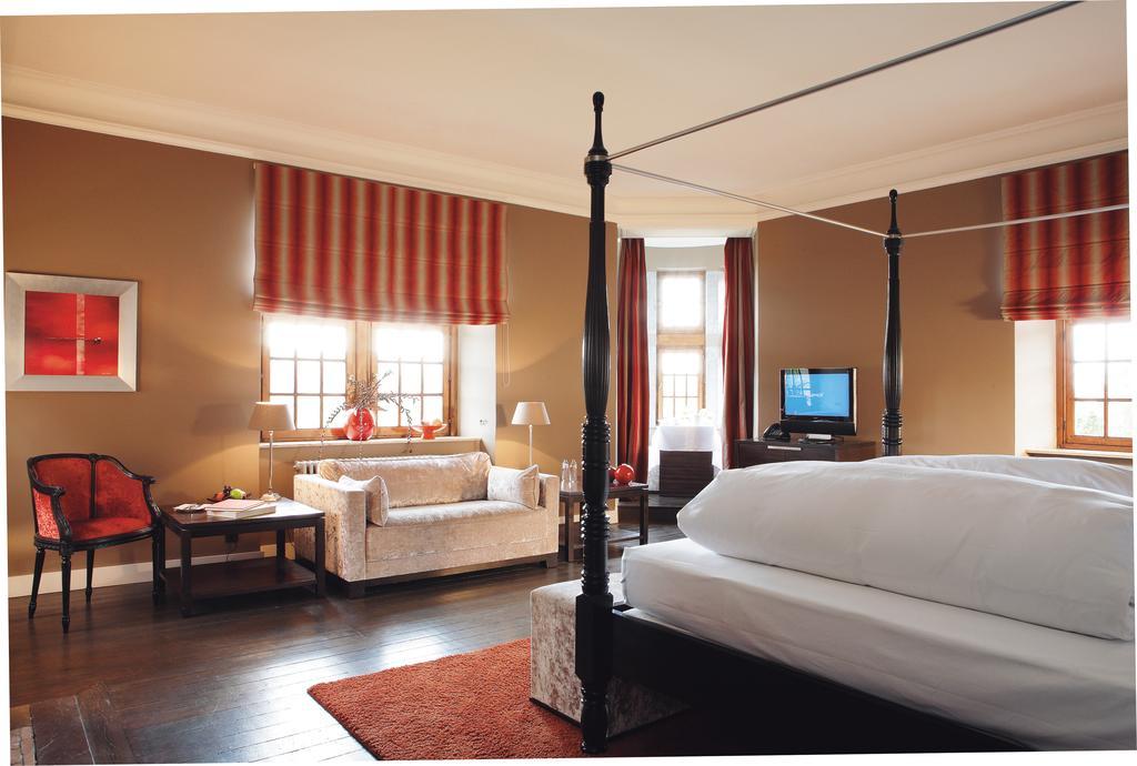 Manoir De Lebioles Hotel Спа Стая снимка